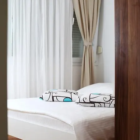 Apartment Peni Split